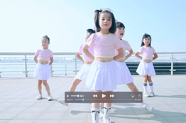 《TFboys-大夢(mèng)想家》舞蹈視頻, 小美女給你一個(gè)甜甜的秋天