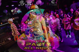 六師酒吧授課，特別的場(chǎng)子就有特好的氛圍