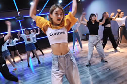 人美舞美，我們郭佳老師是真的美