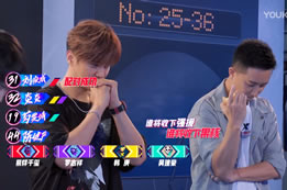 炎炎選擇出乎意料，韓庚Flag已立崩潰吃蘋(píng)果核